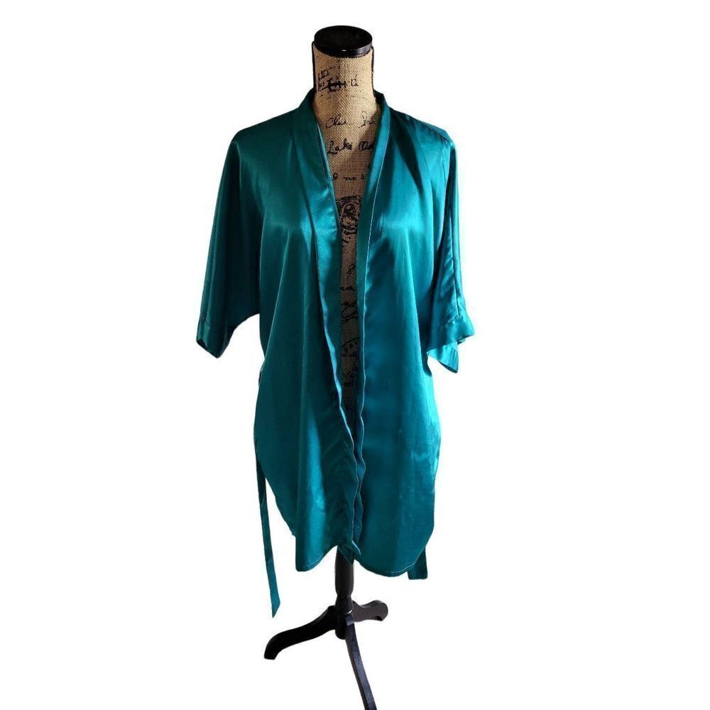 Fredericks of Hollywood Robe - Picture 4 of 6